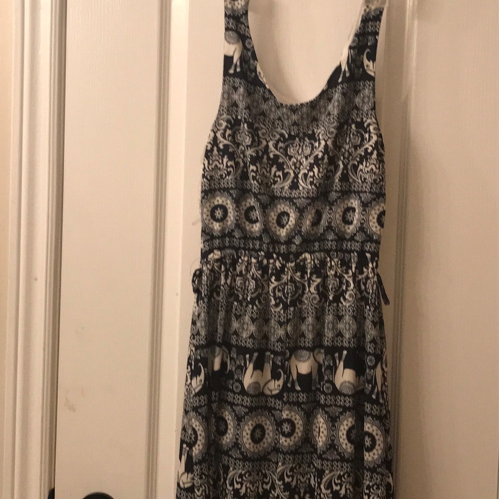 Gorgeous and stylish long maxi from Ardene.